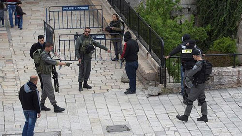 Un policía israelí apuñalado a las afueras de Jerusalén